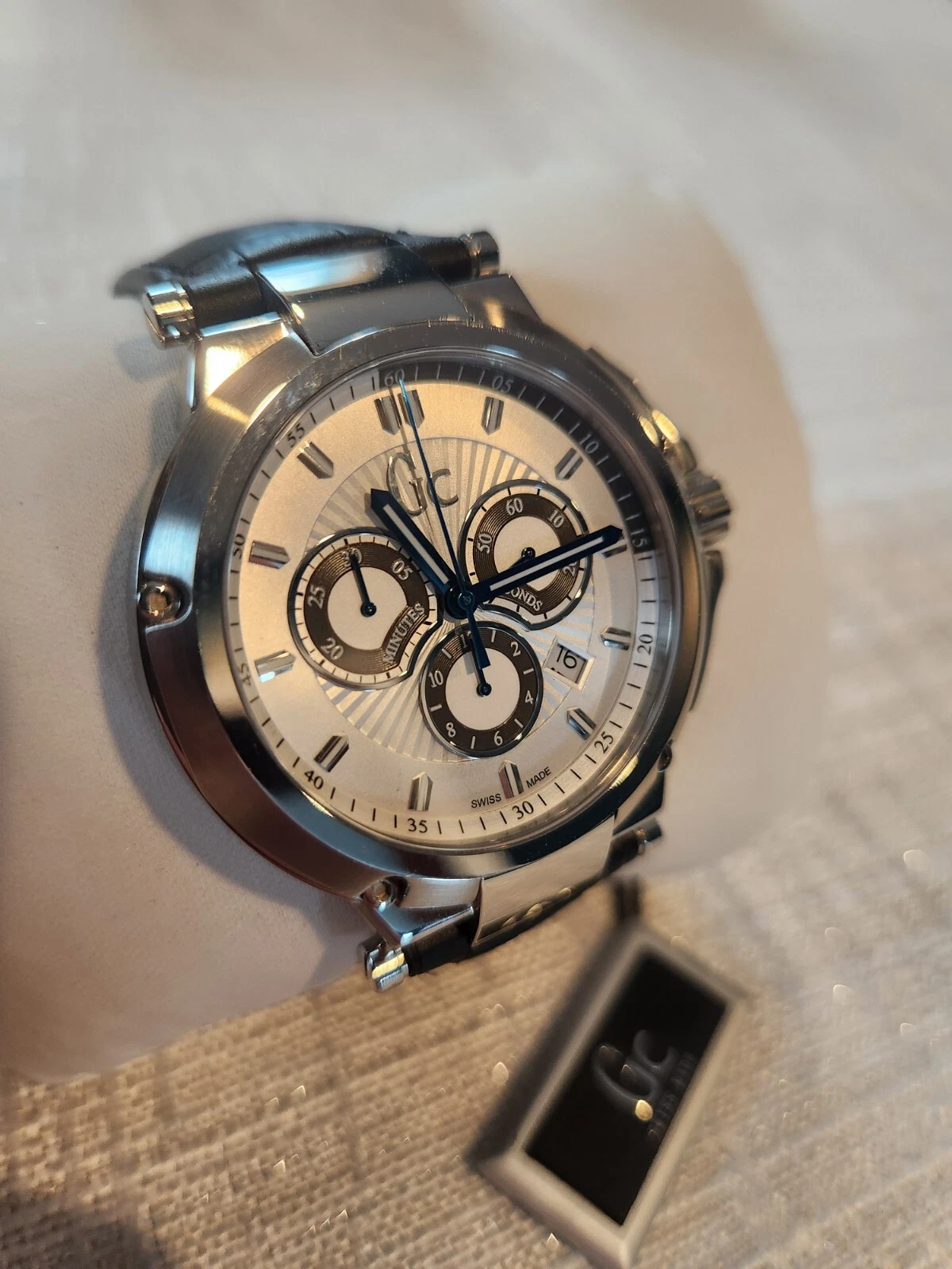 GC-4 Executive 43mm Black Leather Strap Men's Watch X66009G1S