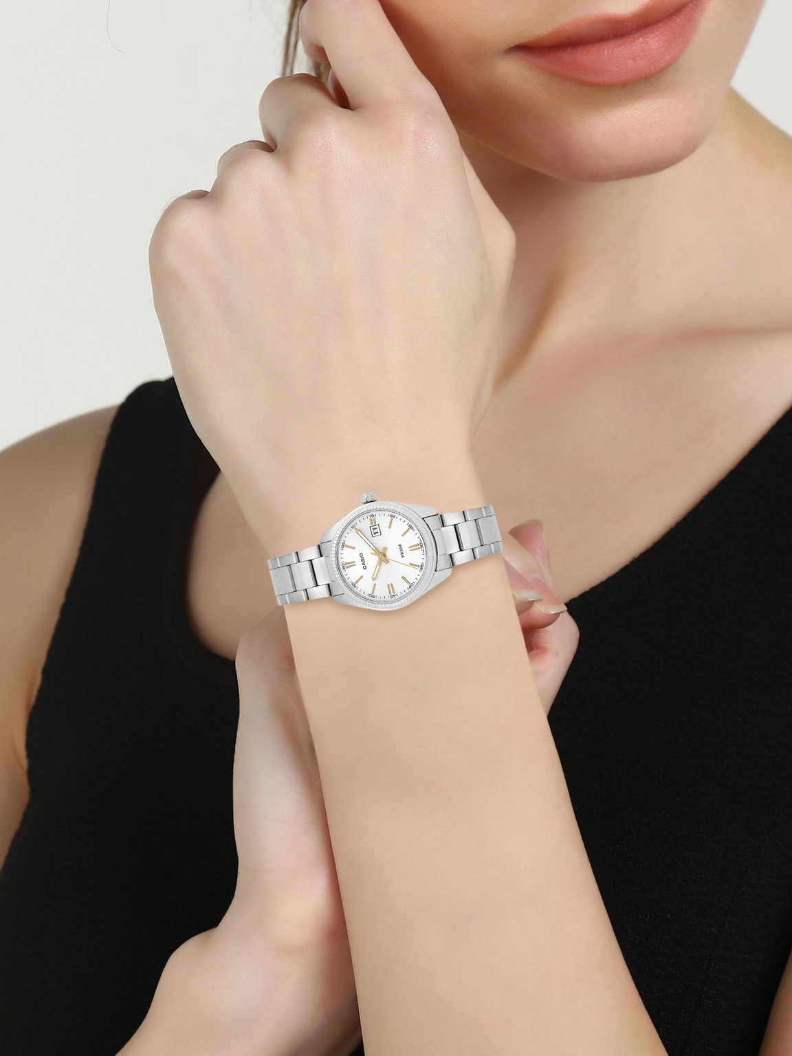 Enticer Women Quartz White Dial Analog Stainless Steel Watch