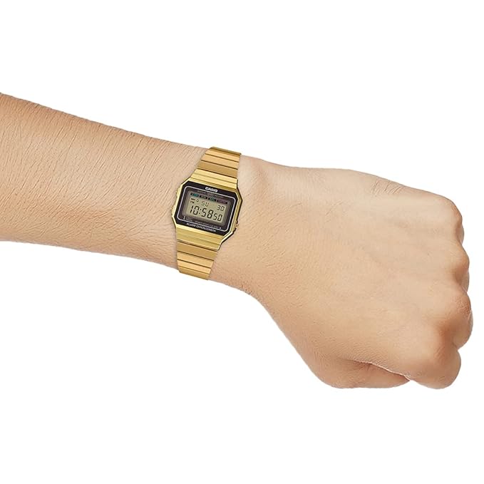Casio Unisex-Adult Vintage A700WG-9ADF Gold Digital Dial Gold Stainless Steel Band D198