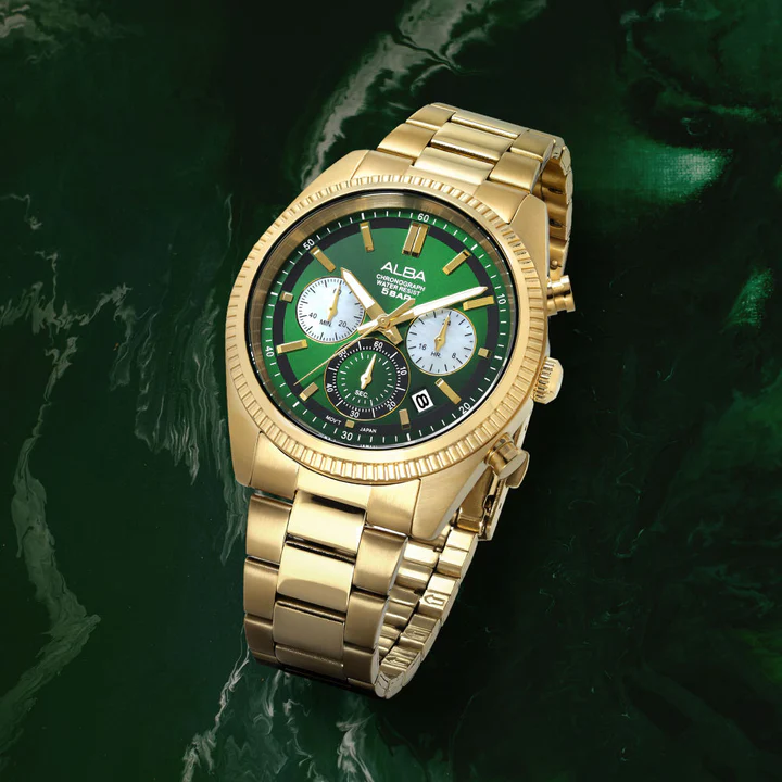Golden Case Choronograph Watch