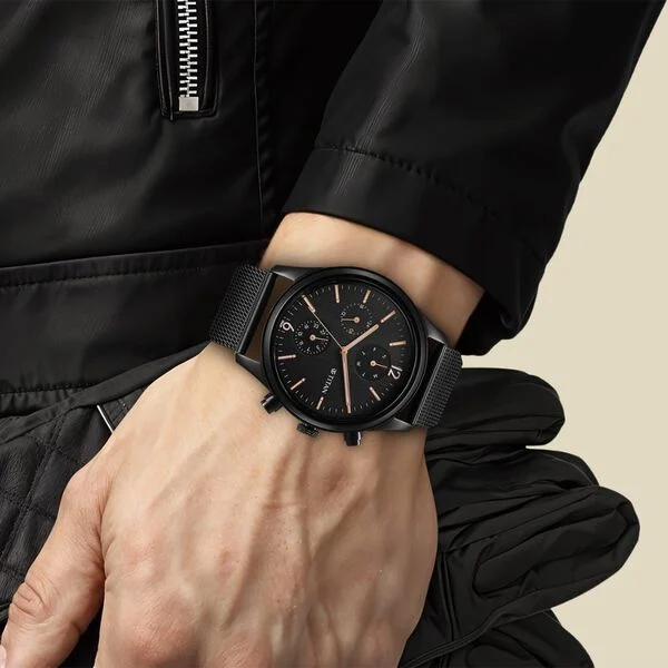 Titan Neo Black & Gold Quartz Analog with Day and Date Black Dial Stainless Steel Strap Watch for Men