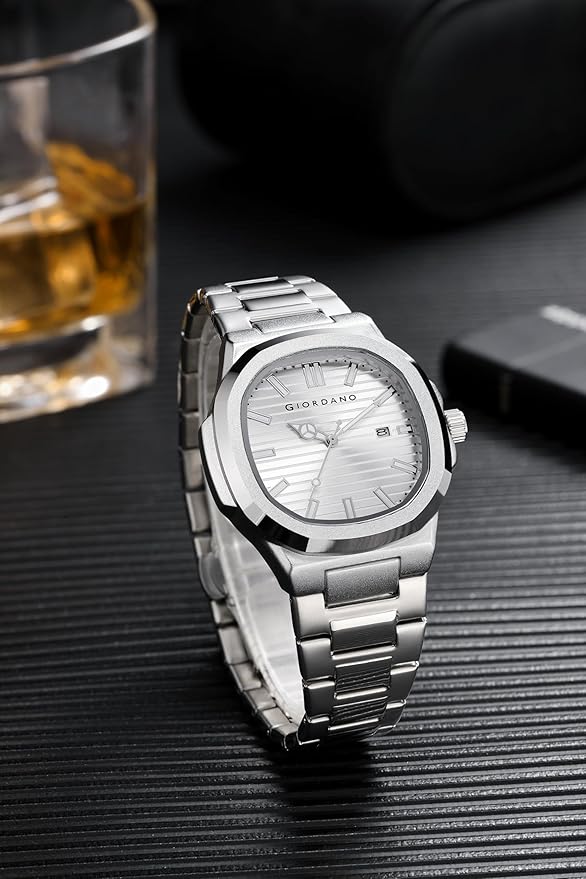 GIORDANO Analog Watch for Men – Textured Dial, Stainless Steel Strap, Date Display, Quartz Movement, Water Resistant