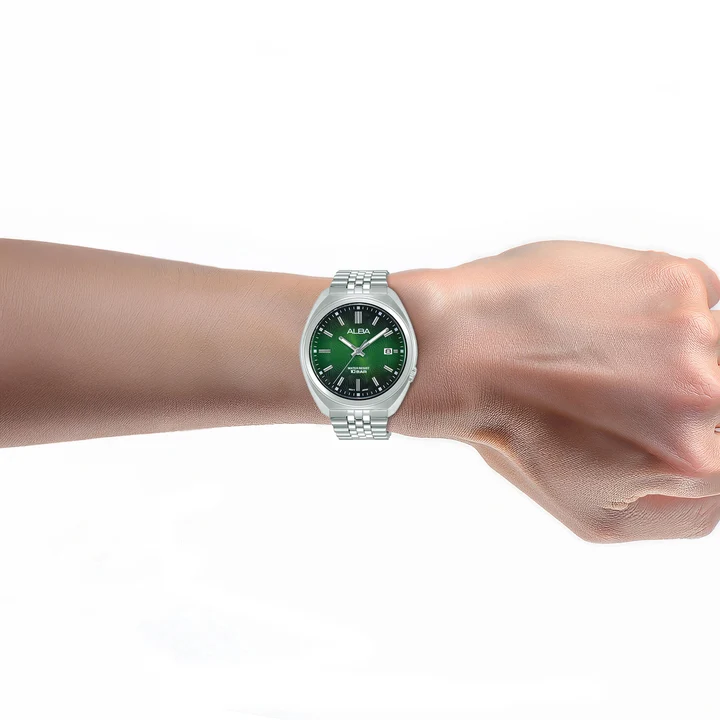 Signature Green Dial Quartz Watch