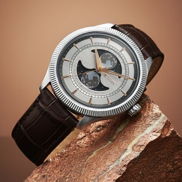 Titan Stellar Analog